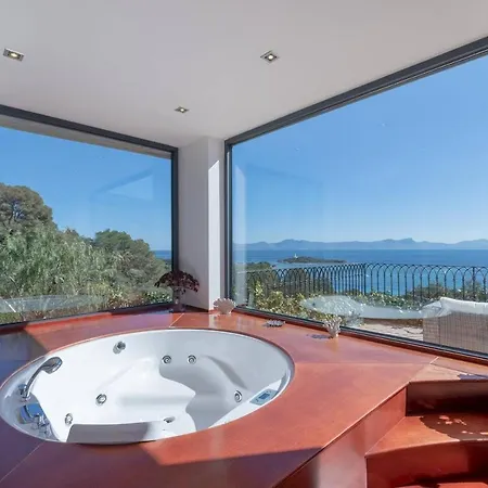 וילה Ca Na Bruixa,con Piscina Y Vista Al Mar